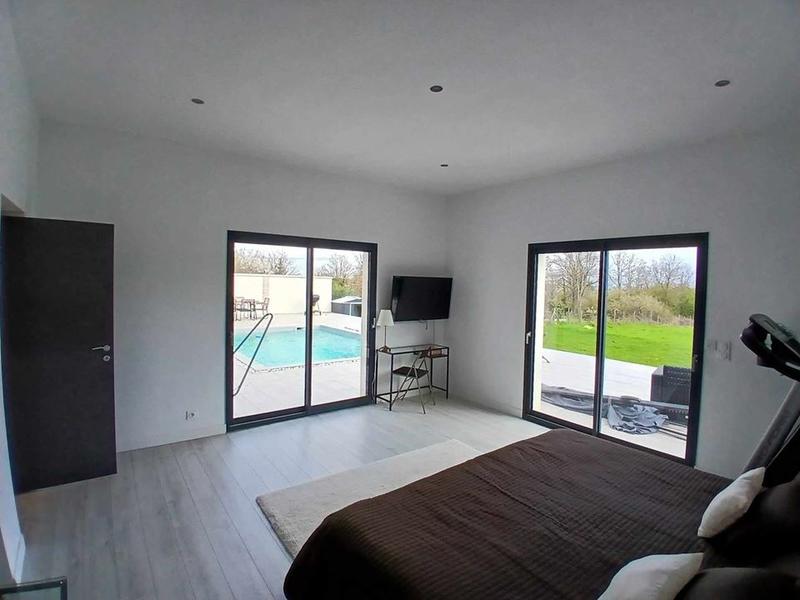 Villa - 230 m² - 6 pièces