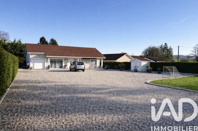 Maison - 110 m² - 4 pièces