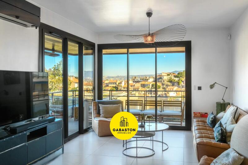 Appartement - 83 m² - 3 pièces