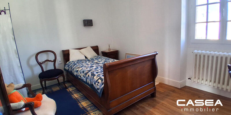 Maison ancienne - 192 m² - 9 pièces