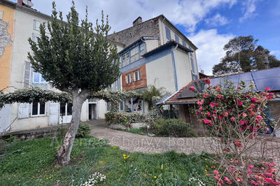 Maison de ville - 359 m² - 10 pièces