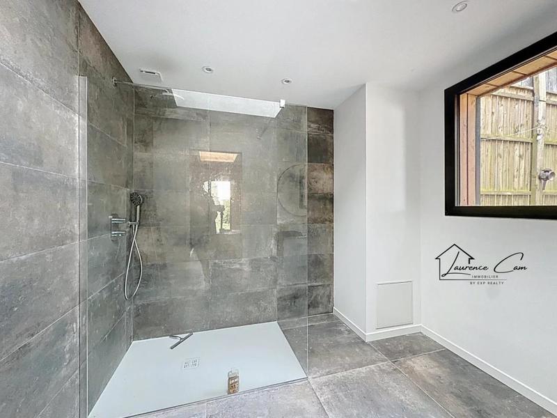 Maison - 184 m² - 6 pièces