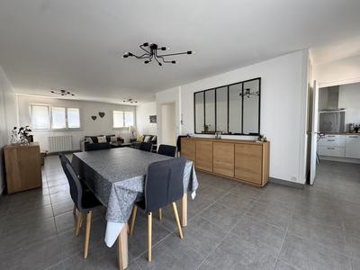 Maison - 89 m² - 5 pièces