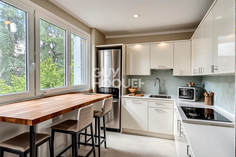 Appartement - 86 m² - 4 pièces