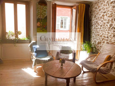 Appartement - 146 m² - 6 pièces