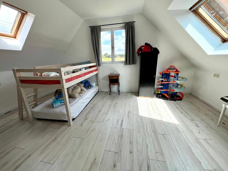 Maison - 230 m² - 7 pièces