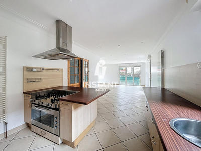 Maison - 137 m² - 6 pièces