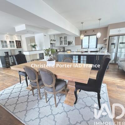 Maison - 180 m² - 7 pièces