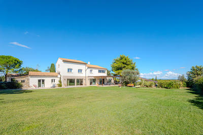 Maison - 335 m² - 8 pièces