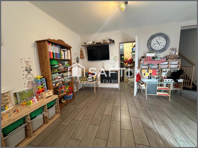 Maison - 95 m² - 5 pièces