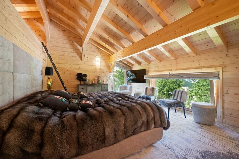 Villa - 390 m² - 9 pièces