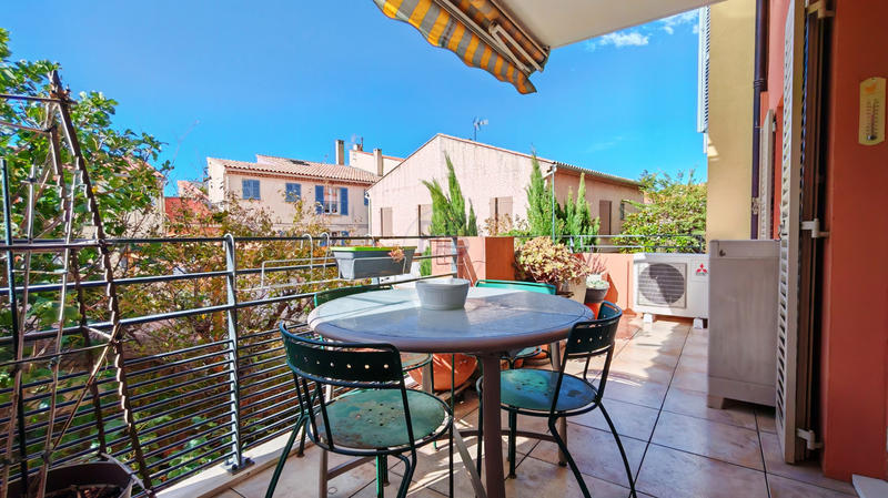 Appartement - 90 m² - 4 pièces