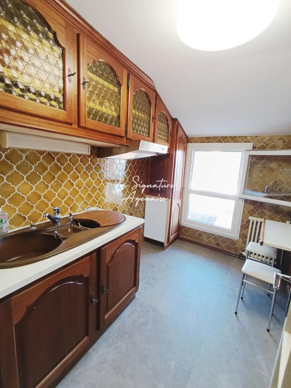 Maison - 336 m² - 12 pièces