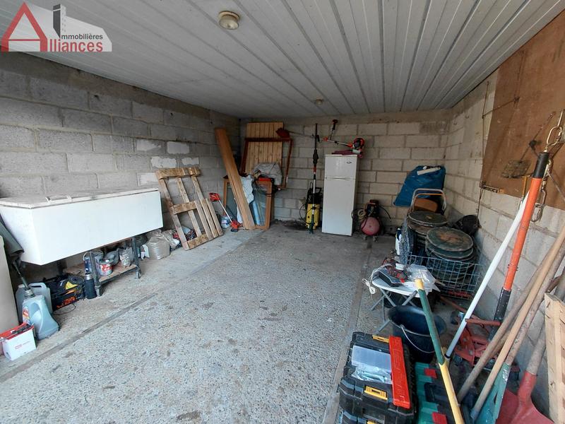 Maison - 218 m² - 9 pièces