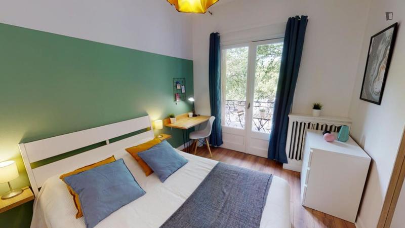 Chambre - 19 m² - 10 pièces