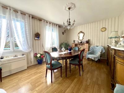 Maison - 111 m² - 5 pièces