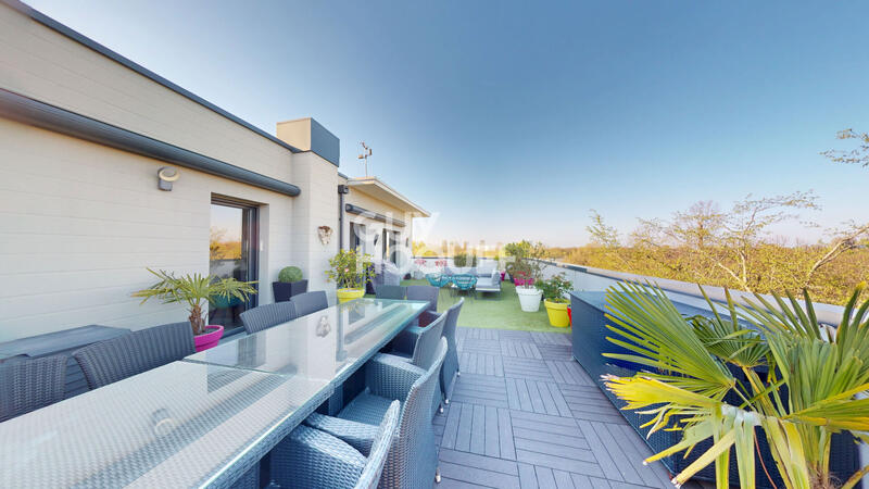 Appartement - 128 m² - 5 pièces