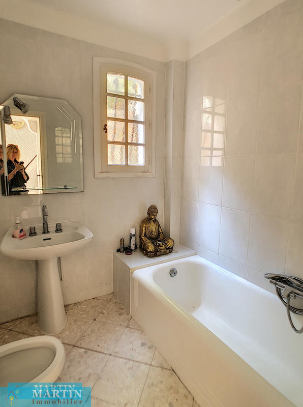 Villa - 205 m² - 8 pièces