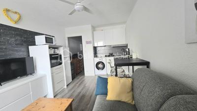 Studio - 25 m² - 1 pièce