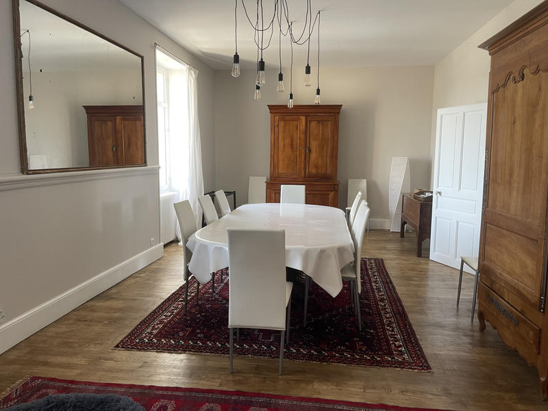 Maison - 350 m² - 14 pièces