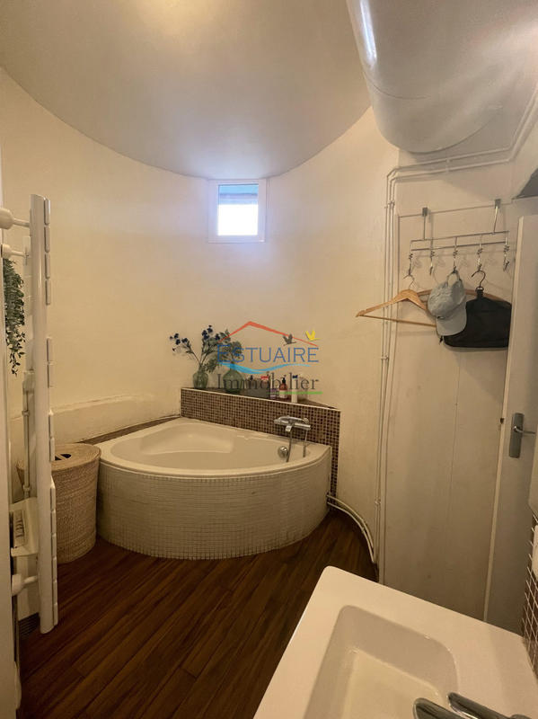 Maison - 102 m² - 4 pièces