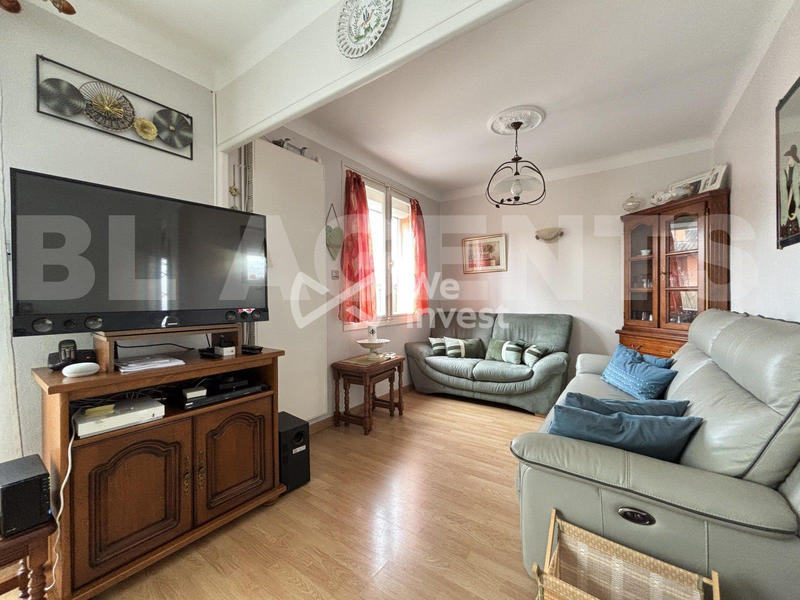 Maison - 92 m² - 5 pièces