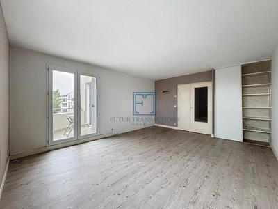 Appartement - 76 m² - 4 pièces