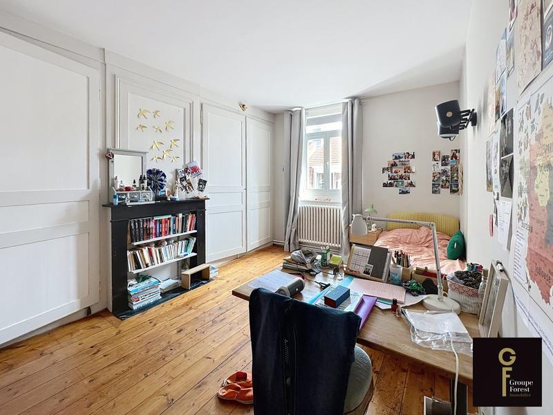 Maison - 255 m² - 9 pièces