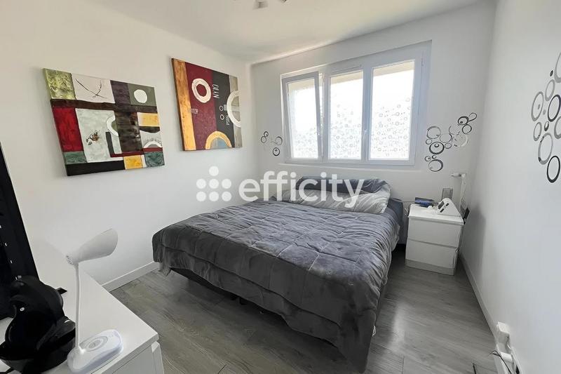 Maison - 182 m² - 7 pièces