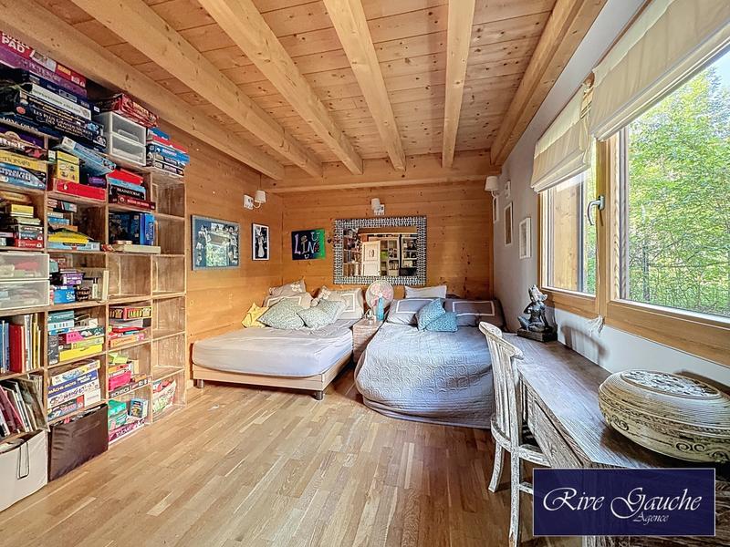 Maison - 345 m² - 7 pièces