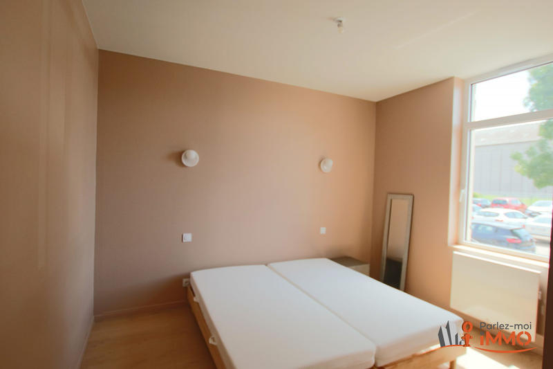 Appartement - 81 m² - 6 pièces