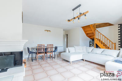 Appartement - 100 m² - 5 pièces