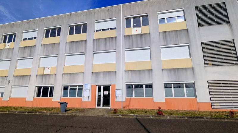 Local commercial - 45 m² - 2 pièces
