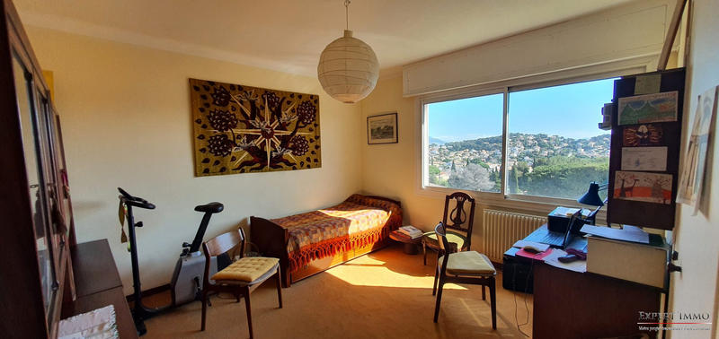 Maison - 190 m² - 6 pièces