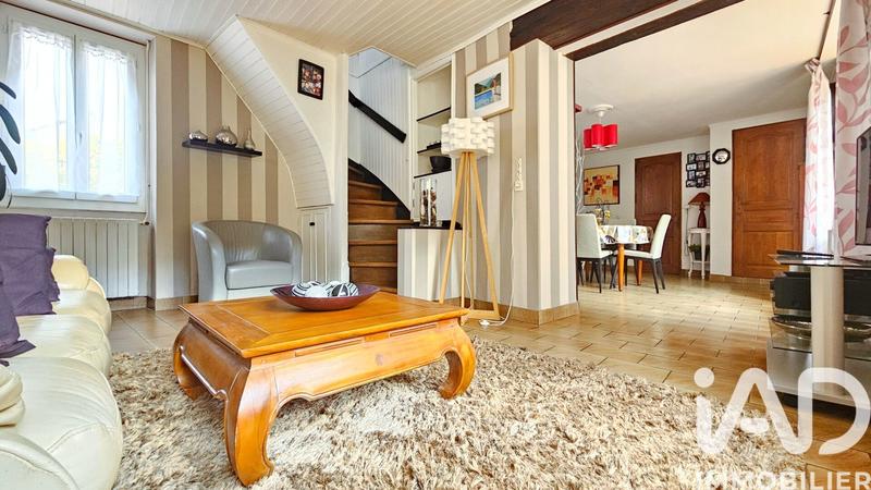 Maison - 85 m² - 5 pièces