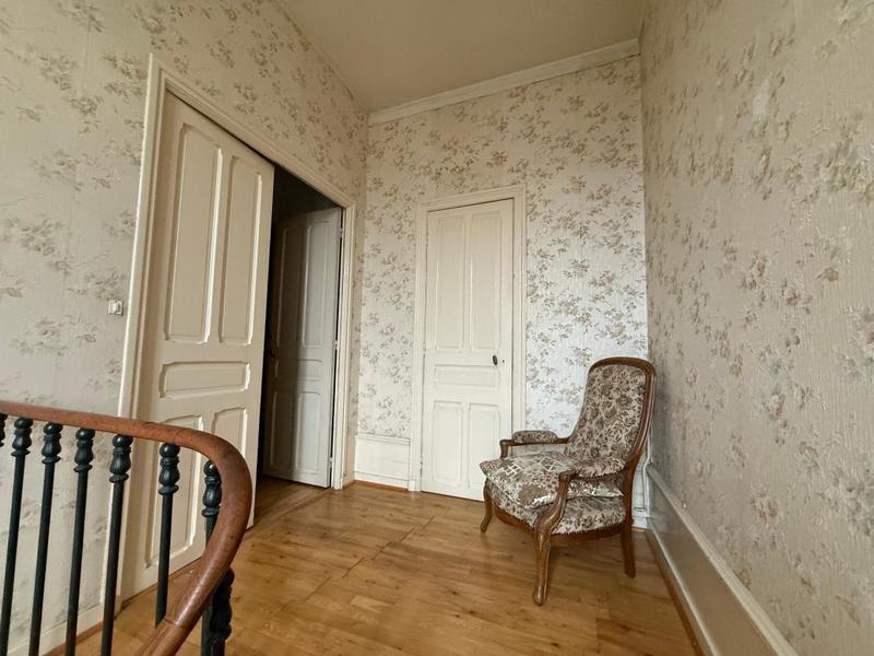 Maison de ville - 214 m² - 7 pièces