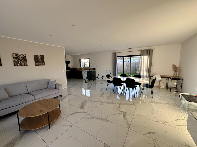 Maison - 115 m² - 4 pièces