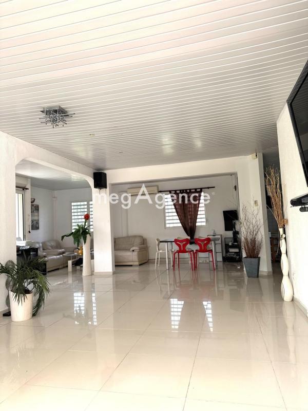 Maison - 134 m² - 5 pièces