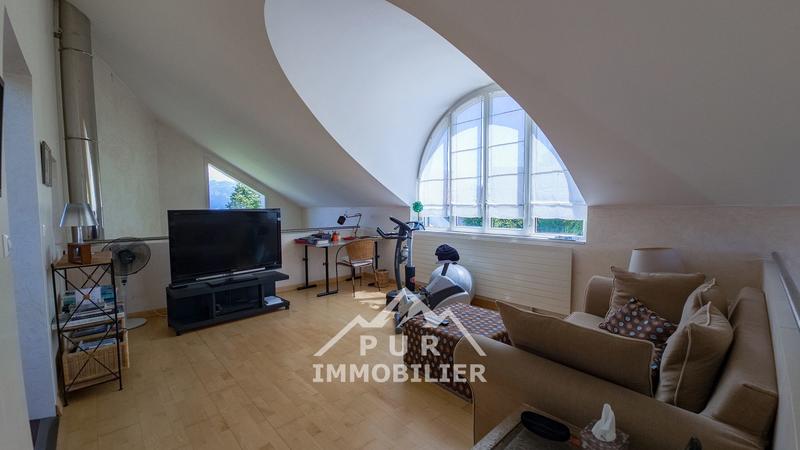 Maison - 206 m² - 6 pièces