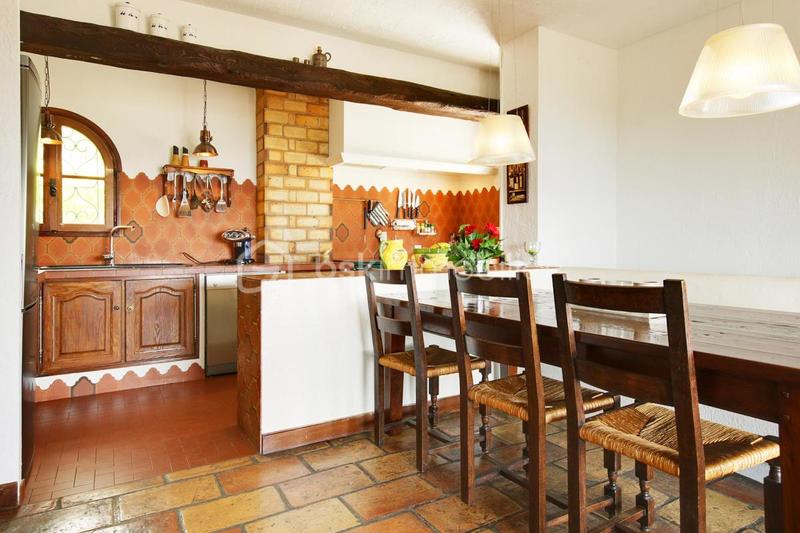 Villa - 187 m² - 6 pièces