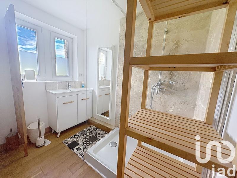 Maison - 99 m² - 6 pièces