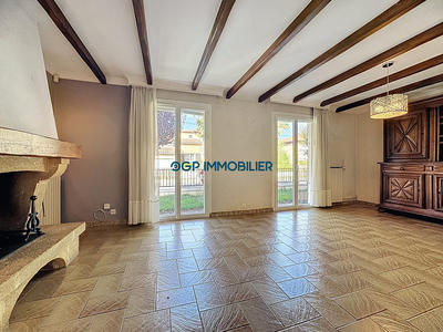 Maison - 98 m² - 4 pièces