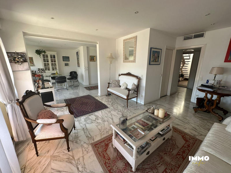 Appartement - 89 m² - 4 pièces