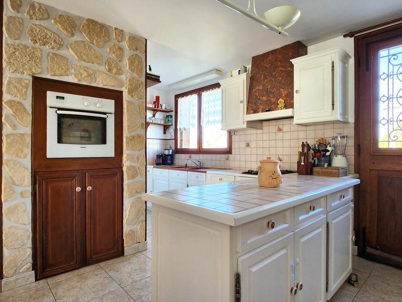 Maison - 145 m² - 6 pièces