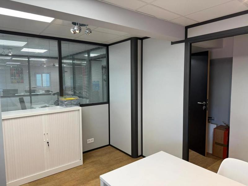 Bureau - 97 m²