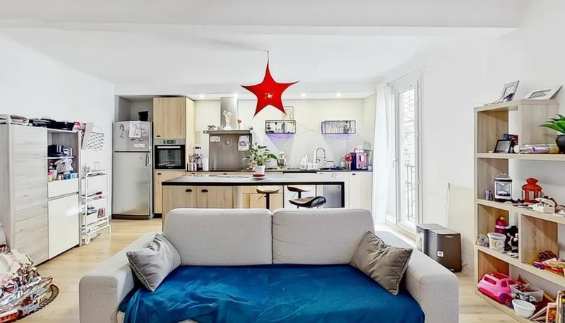 Maison - 92 m² - 4 pièces