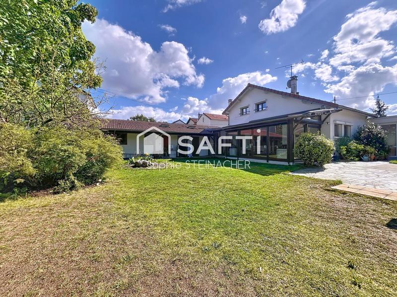 Maison - 183 m² - 6 pièces