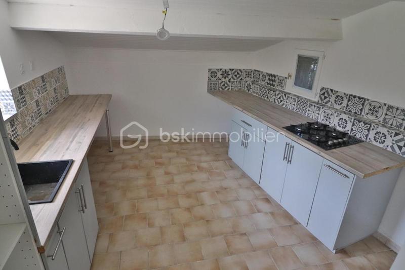 Maison - 96 m² - 3 pièces