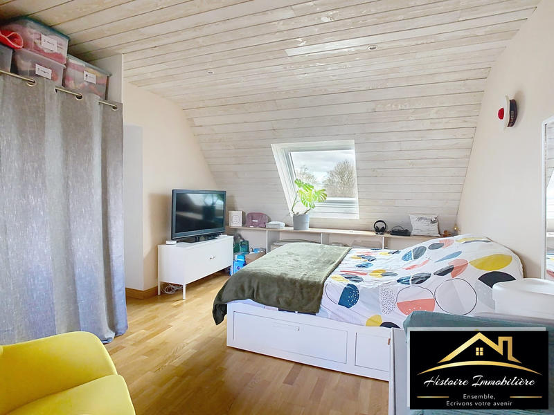 Maison traditionnelle - 125 m² - 8 pièces