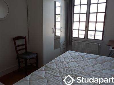 Chambre - 12 m² - 1 pièce